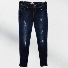 Pantalon En Jean-Couleur Bleue Sombre-Marque BERSHKA-Qualité 100%Coton-Pour Femme-Taille De 36 à 38-Style Moderne-Ref:DEC202113044