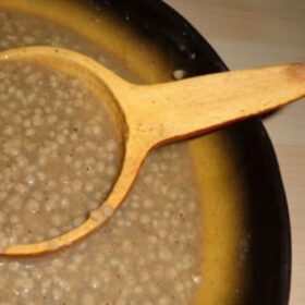Bouillie de mil + 10 Beignets Sucrés